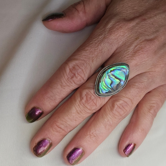 Abalone Shell Ring - Picture 3 of 5